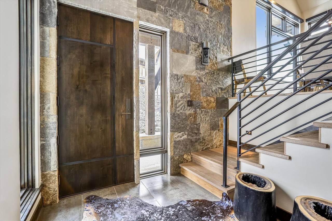 Entry - Falcon Haus - Breckenridge Vacation Rental Entry - Falcon Haus - Breckenridge Vacation Rental