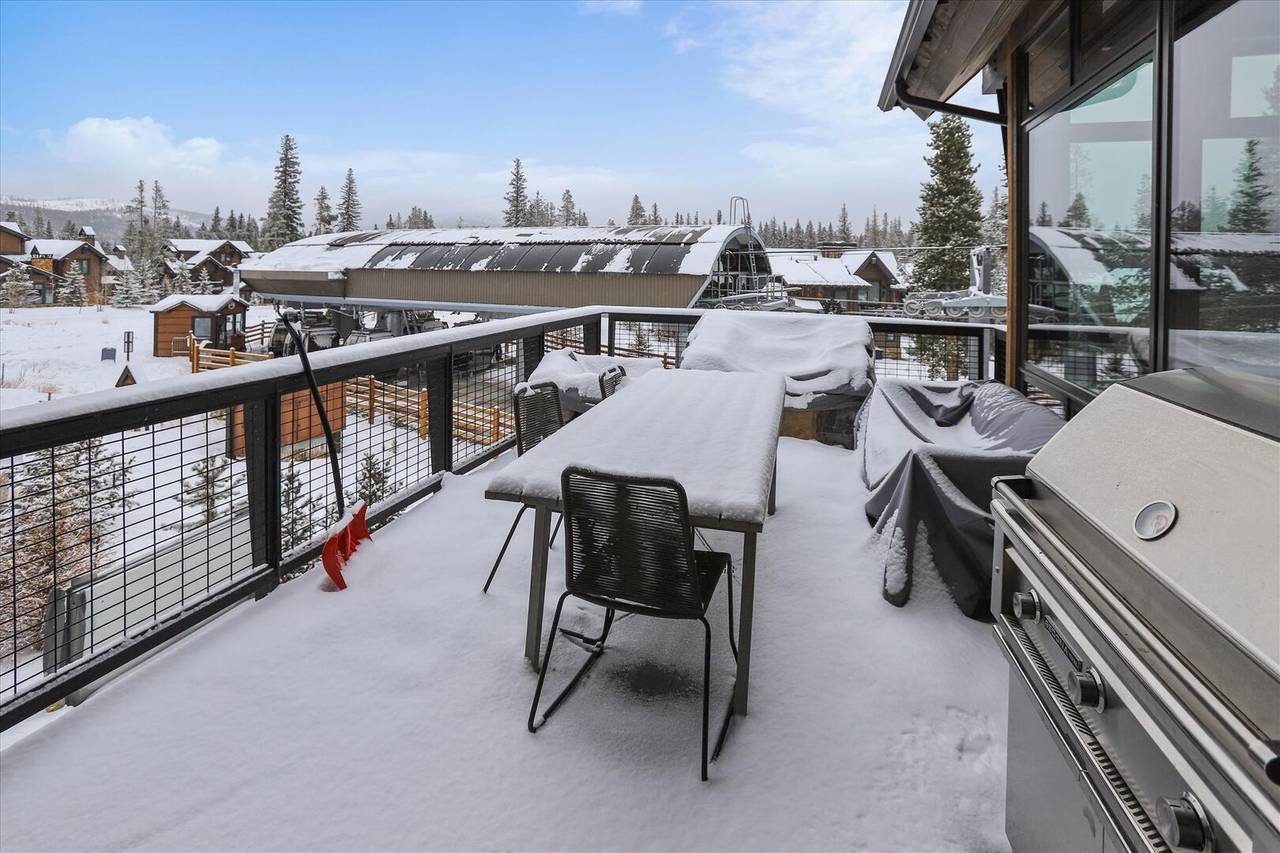 Deck - Falcon Haus - Breckenridge Vacation Rental Deck - Falcon Haus - Breckenridge Vacation Rental