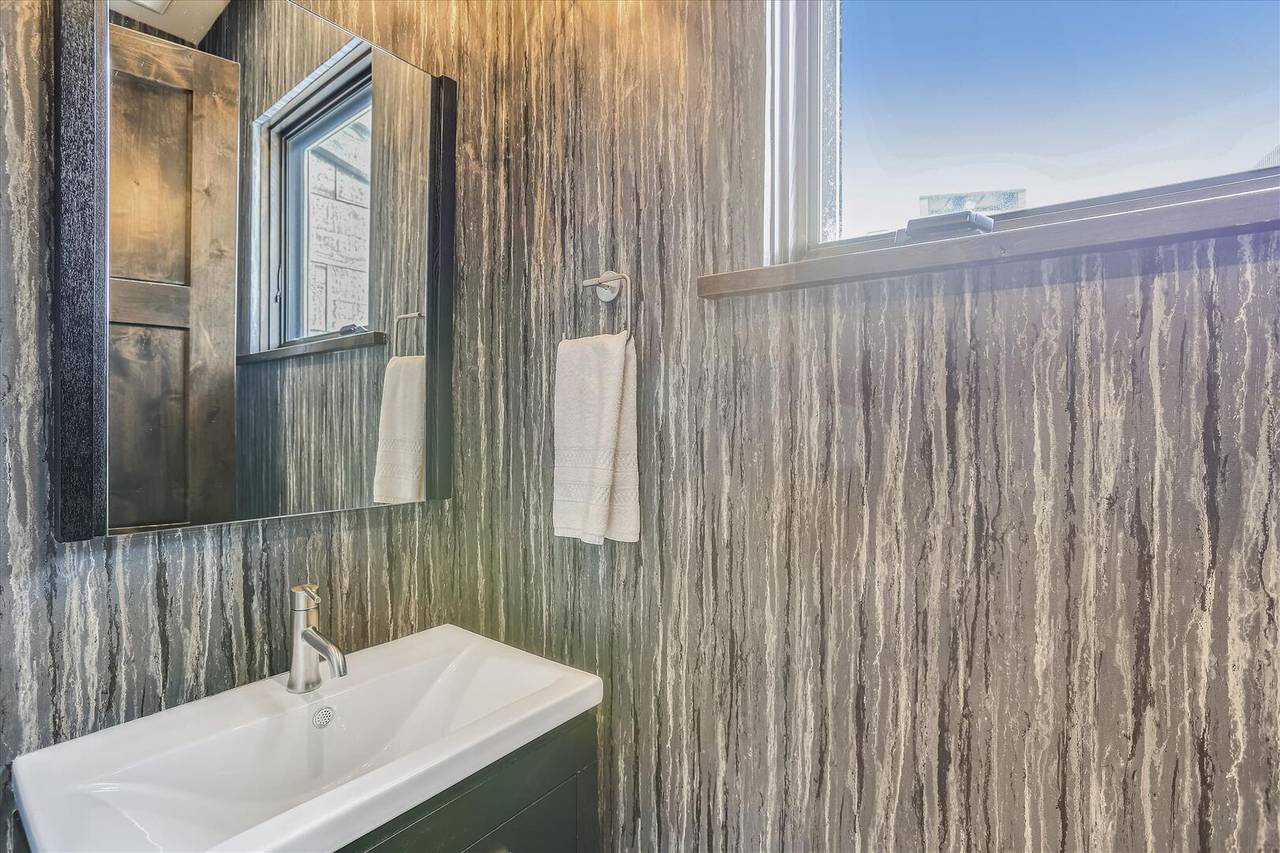 Bathroom - Falcon Haus - Breckenridge Vacation Rental Bathroom - Falcon Haus - Breckenridge Vacation Rental