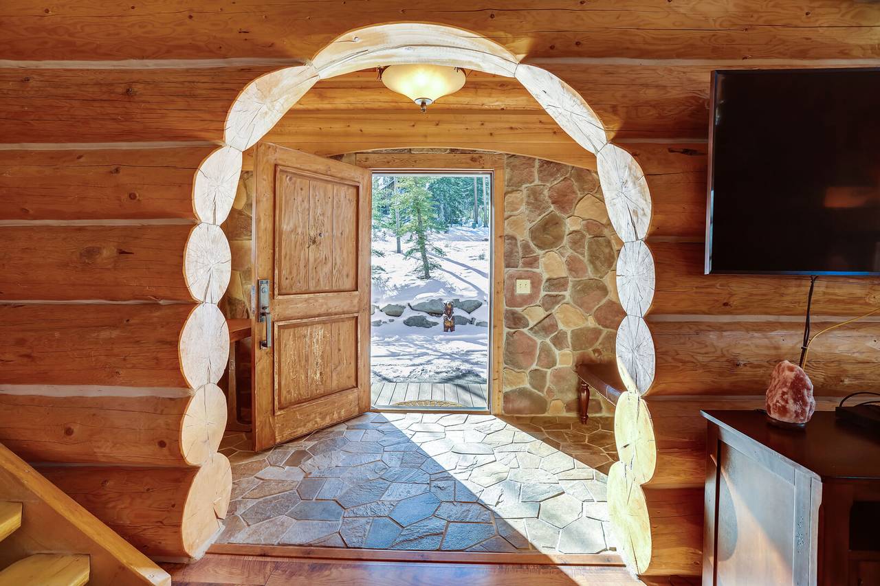 Entry - Fireside Retreat - Breckenridge Vacation Rental Entry - Fireside Retreat - Breckenridge Vacation Rental