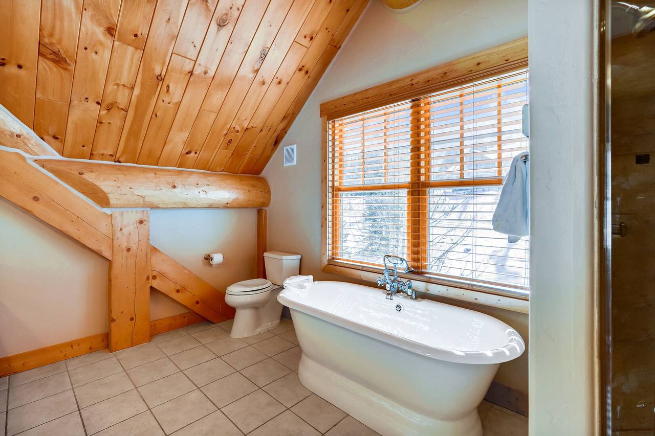 Bathroom - Fireside Retreat - Breckenridge Vacation Rental Bathroom - Fireside Retreat - Breckenridge Vacation Rental