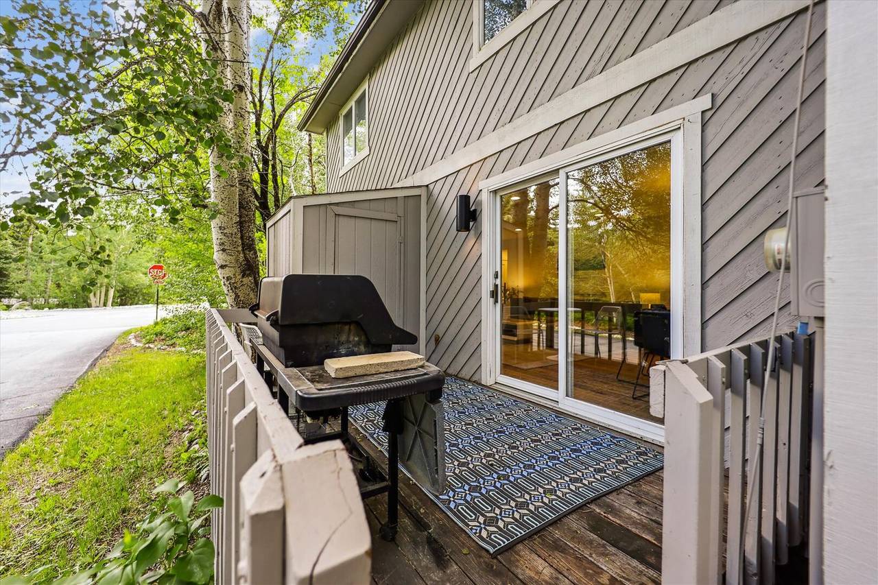 Deck - Frisco Creekside Retreat - Frisco Vacation Rental Deck - Frisco Creekside Retreat - Frisco Vacation Rental