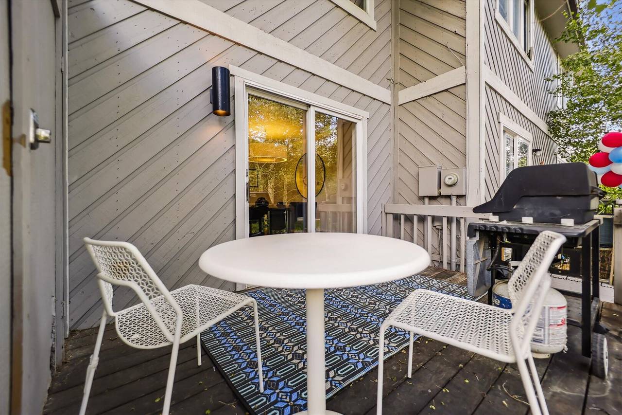 Deck - Frisco Creekside Retreat - Frisco Vacation Rental Deck - Frisco Creekside Retreat - Frisco Vacation Rental