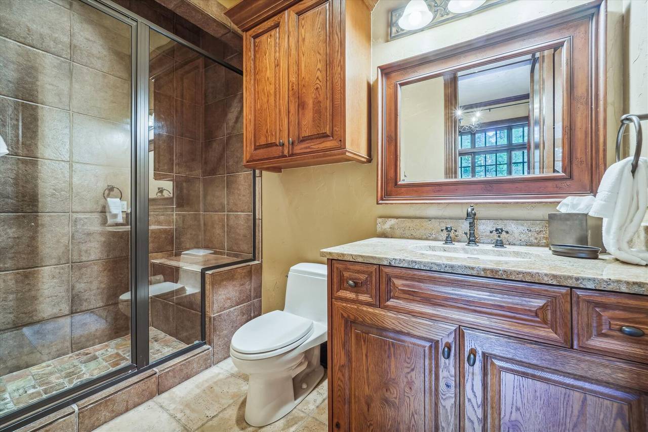 Bathroom - Gold King Retreat - Breckenridge Vacation Rental Bathroom - Gold King Retreat - Breckenridge Vacation Rental