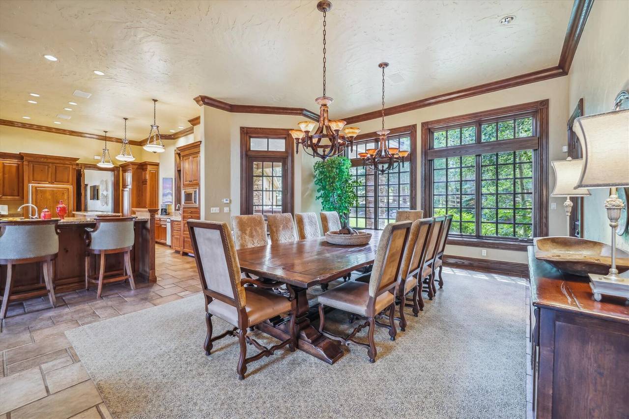 Dining Area - Gold King Retreat - Breckenridge Vacation Rental Dining Area - Gold King Retreat - Breckenridge Vacation Rental