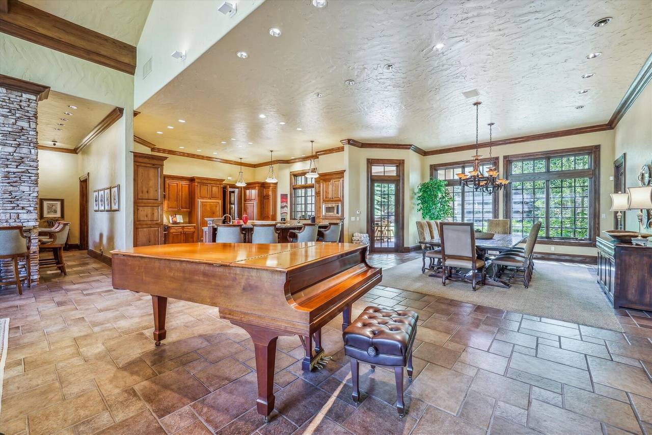 Living Area - Gold King Retreat - Breckenridge Vacation Rental Living Area - Gold King Retreat - Breckenridge Vacation Rental