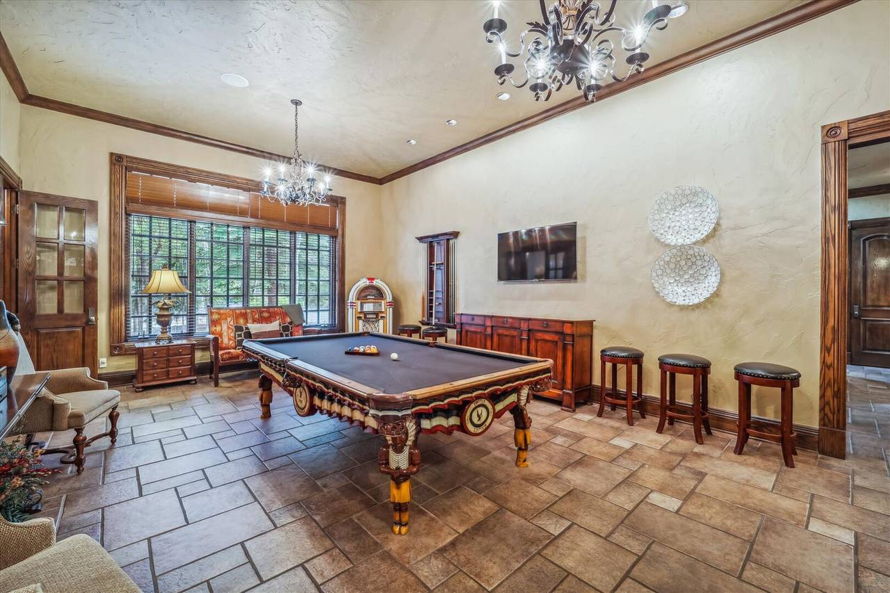 Pool Table - Gold King Retreat - Breckenridge Vacation Rental Pool Table - Gold King Retreat - Breckenridge Vacation Rental