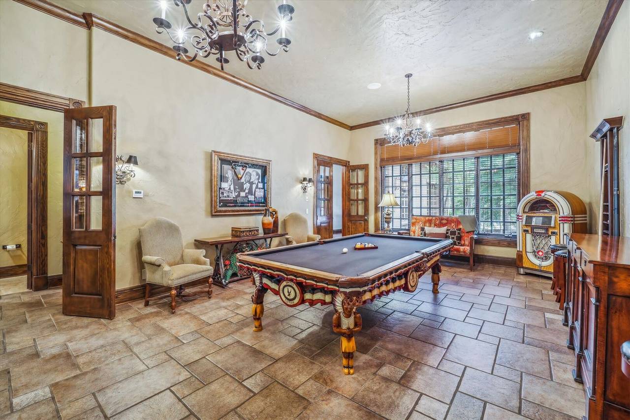 Pool Table - Gold King Retreat - Breckenridge Vacation Rental Pool Table - Gold King Retreat - Breckenridge Vacation Rental