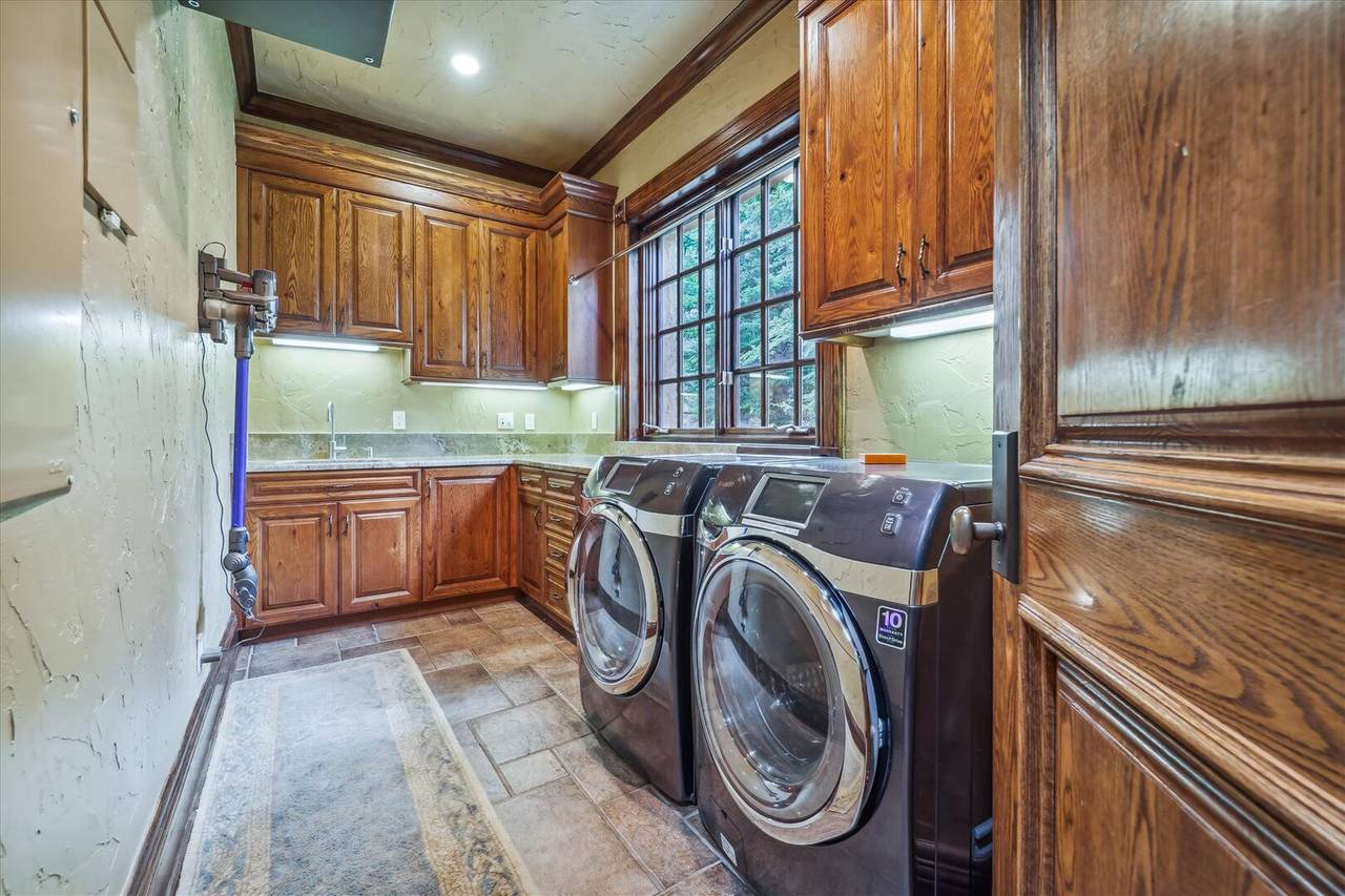 Laundry - Gold King Retreat - Breckenridge Vacation Rental Laundry - Gold King Retreat - Breckenridge Vacation Rental