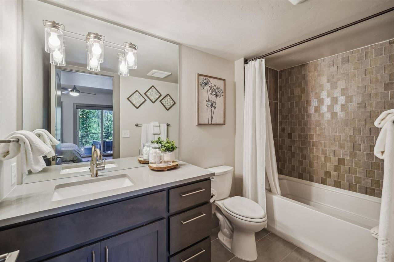 Bathroom - Golden Fox House - Breckenridge Vacation Rental Bathroom - Golden Fox House - Breckenridge Vacation Rental