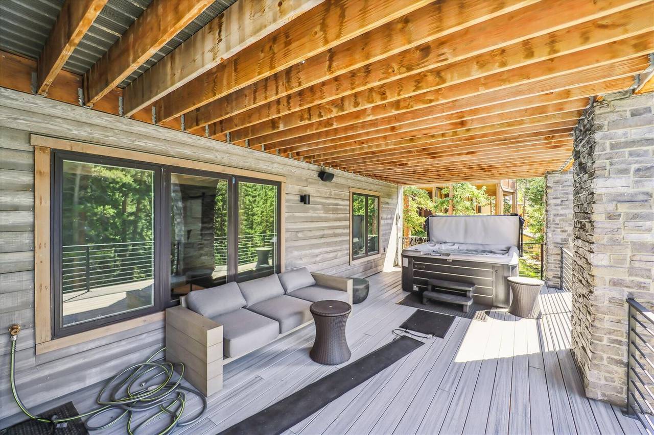 Deck - Golden Fox House - Breckenridge Vacation Rental Deck - Golden Fox House - Breckenridge Vacation Rental