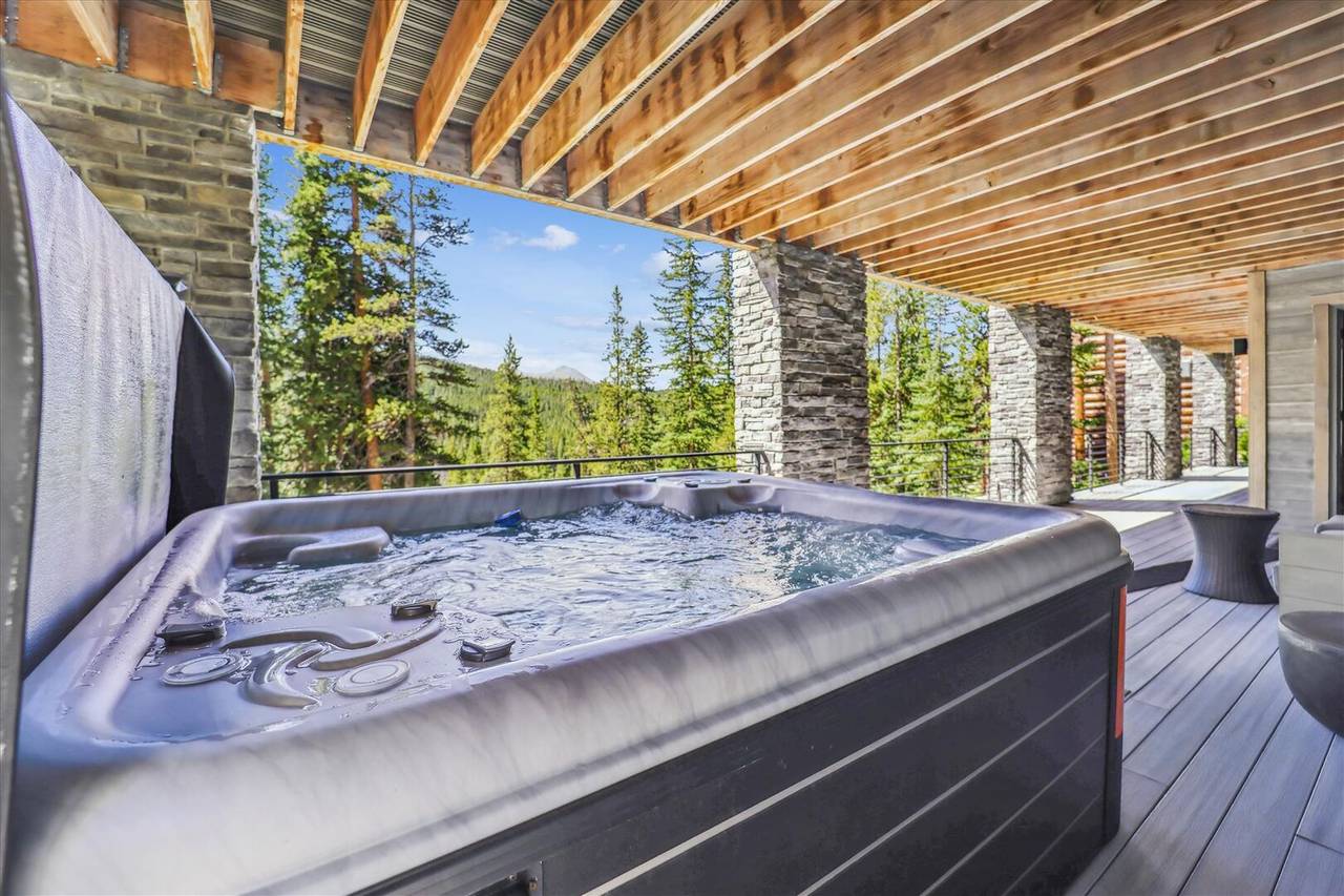 Hot Tub - Golden Fox House - Breckenridge Vacation Rental Hot Tub - Golden Fox House - Breckenridge Vacation Rental