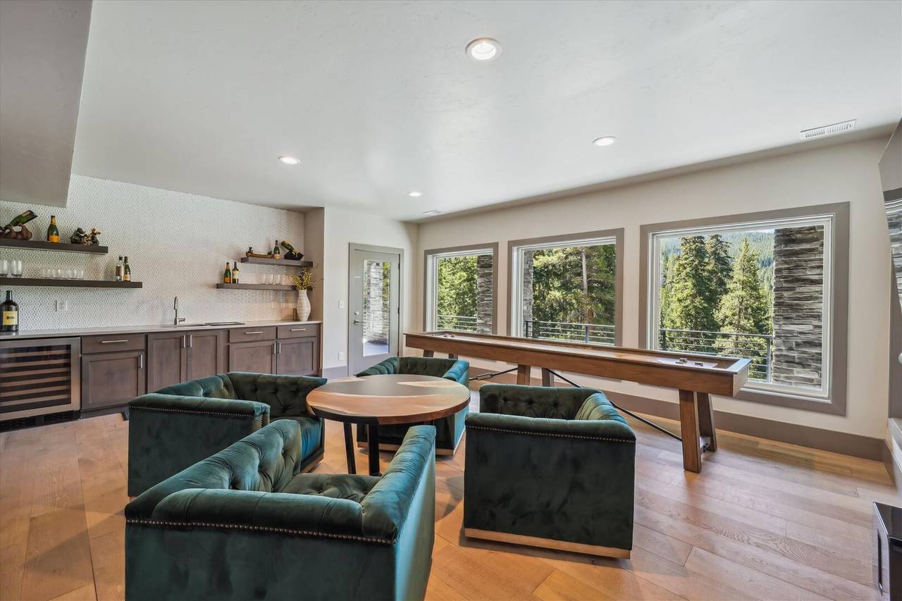 Living Area - Golden Fox House - Breckenridge Vacation Rental Living Area - Golden Fox House - Breckenridge Vacation Rental
