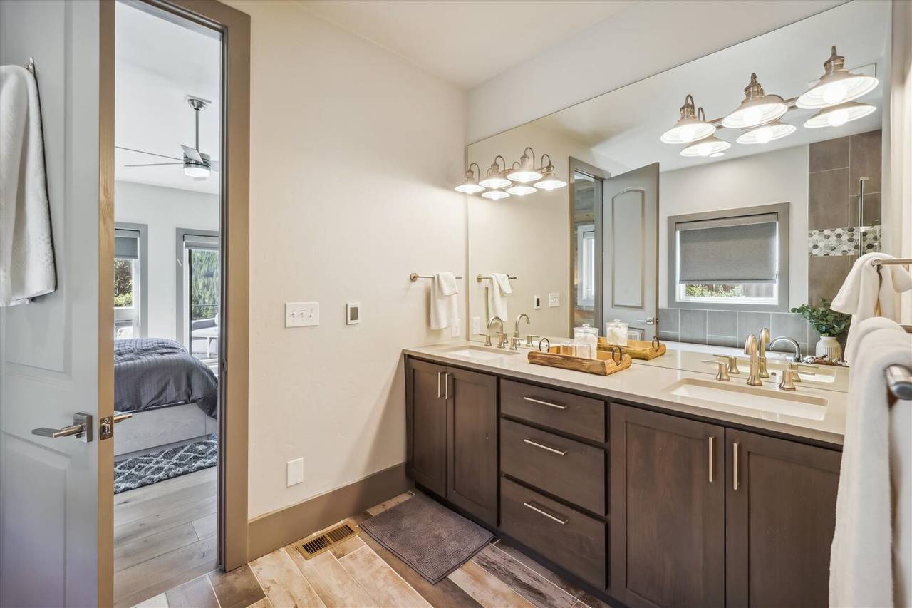 Bathroom - Golden Fox House - Breckenridge Vacation Rental Bathroom - Golden Fox House - Breckenridge Vacation Rental