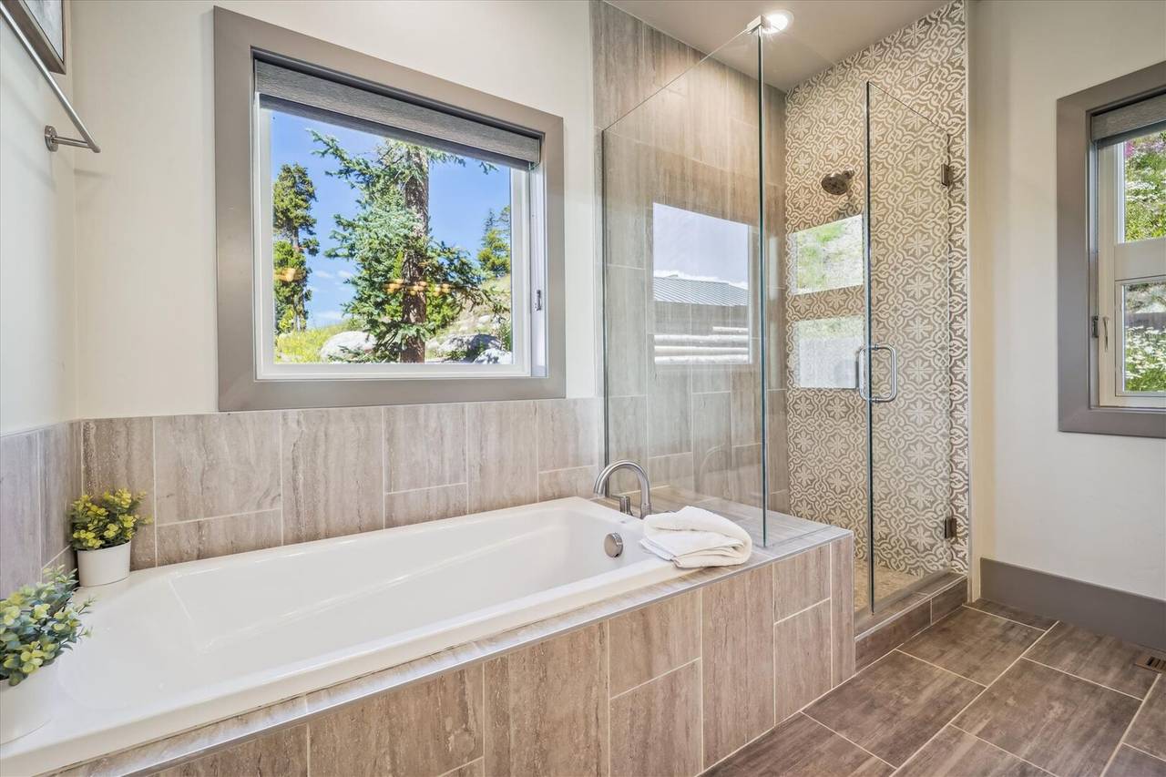 Bathroom - Golden Fox House - Breckenridge Vacation Rental Bathroom - Golden Fox House - Breckenridge Vacation Rental