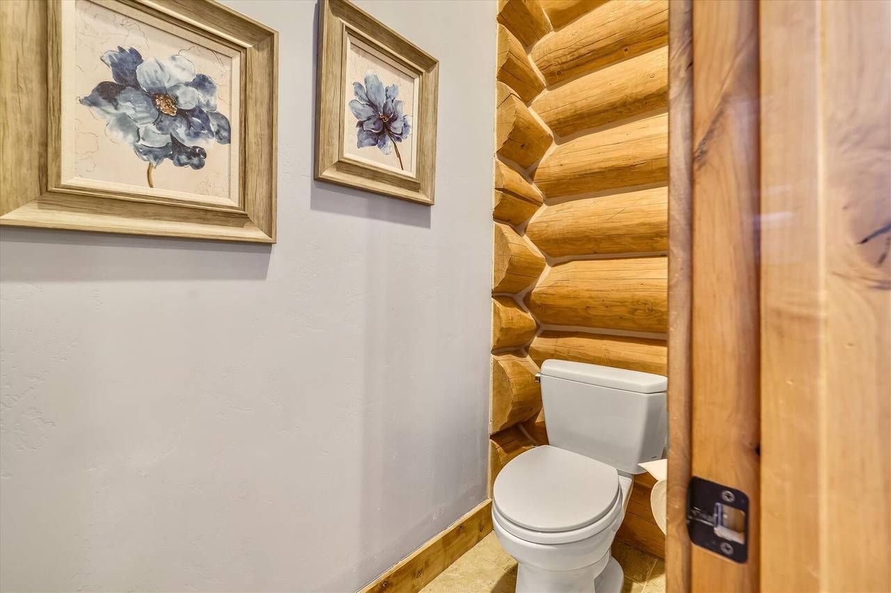 Bathroom - Goldenview Lodge - Breckenridge Vacation Rental Bathroom - Goldenview Lodge - Breckenridge Vacation Rental