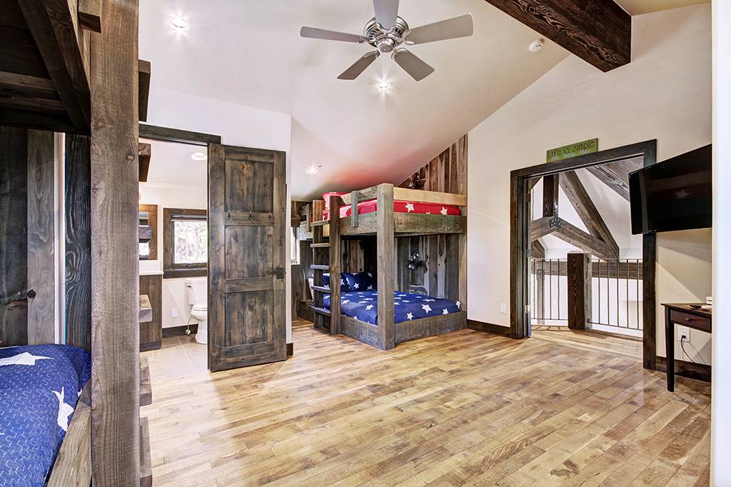 Bedroom - Hawk's Hideaway - Breckenridge Vacation Rental Bedroom - Hawk's Hideaway - Breckenridge Vacation Rental