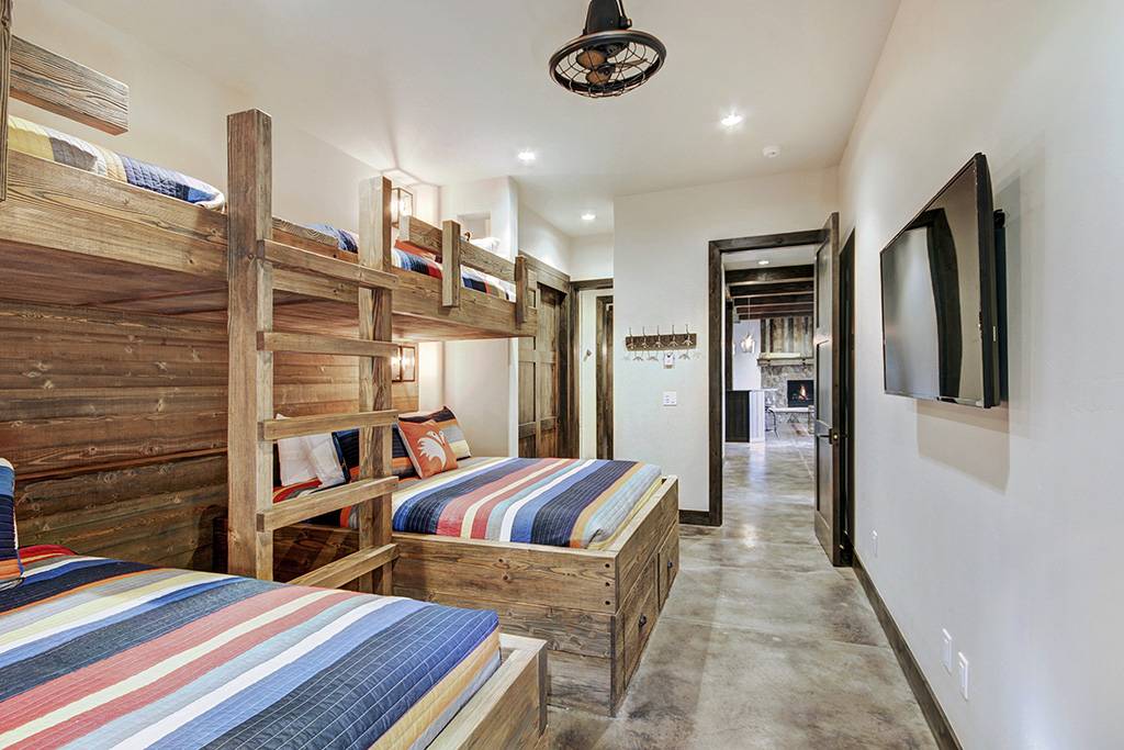 Bedroom - Hawk's Hideaway - Breckenridge Vacation Rental Bedroom - Hawk's Hideaway - Breckenridge Vacation Rental