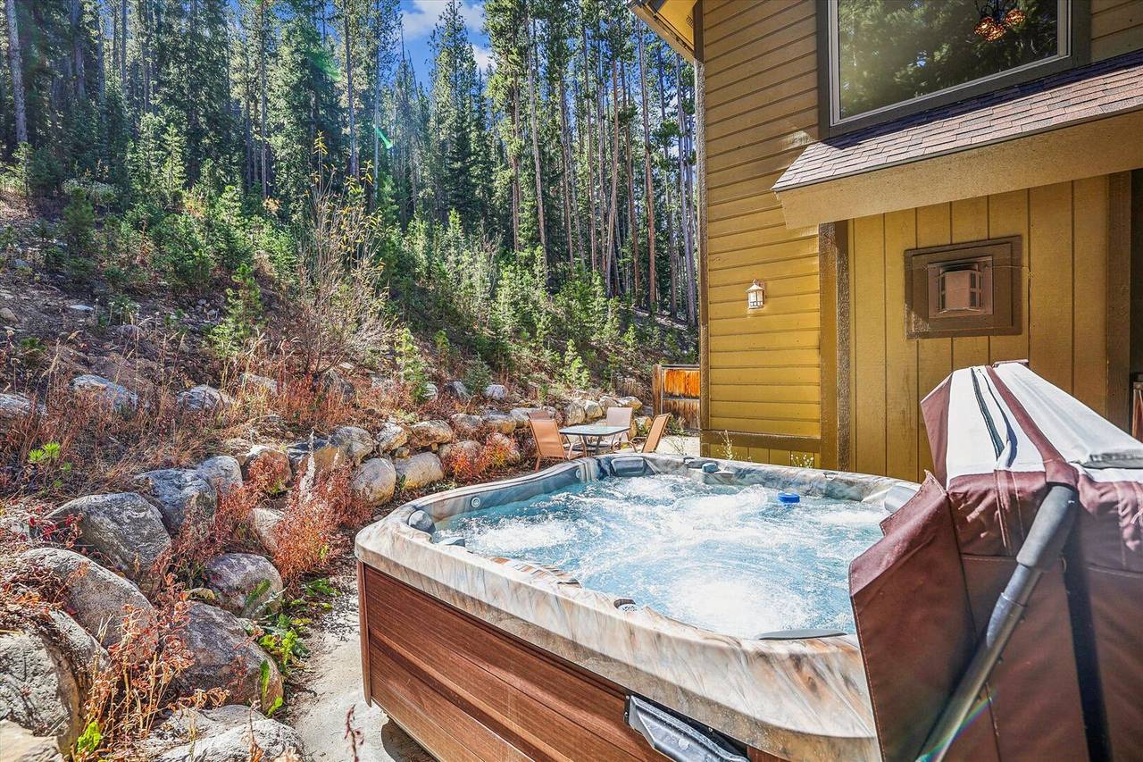 Hot Tub - High Point Lodge - Breckenridge Vacation Rental Hot Tub - High Point Lodge - Breckenridge Vacation Rental