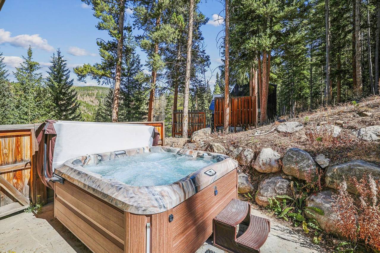 Hot Tub - High Point Lodge - Breckenridge Vacation Rental Hot Tub - High Point Lodge - Breckenridge Vacation Rental