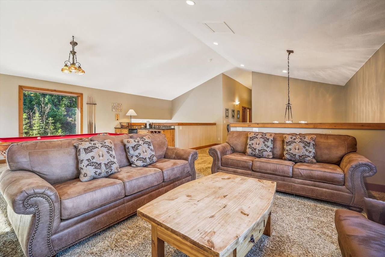 Living Area - High Point Lodge - Breckenridge Vacation Rental Living Area - High Point Lodge - Breckenridge Vacation Rental