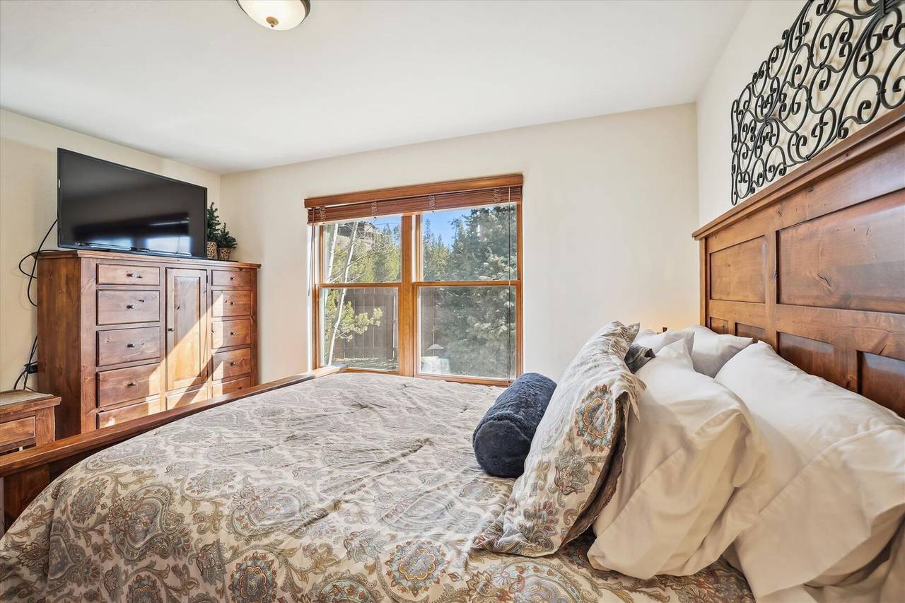 Bedroom - Highland Greens 56 - Breckenridge Vacation Rental Bedroom - Highland Greens 56 - Breckenridge Vacation Rental