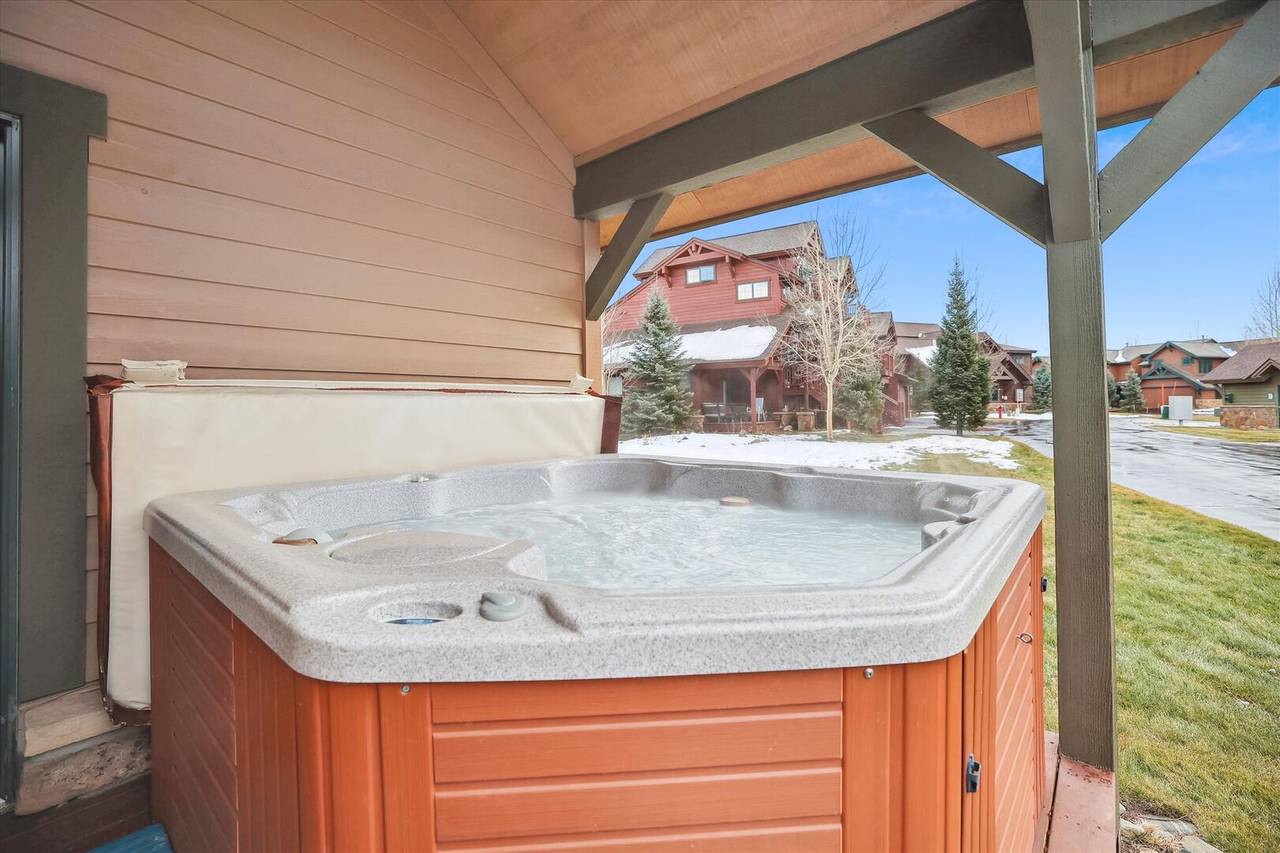 Hot Tub - Highland Greens 56 - Breckenridge Vacation Rental Hot Tub - Highland Greens 56 - Breckenridge Vacation Rental