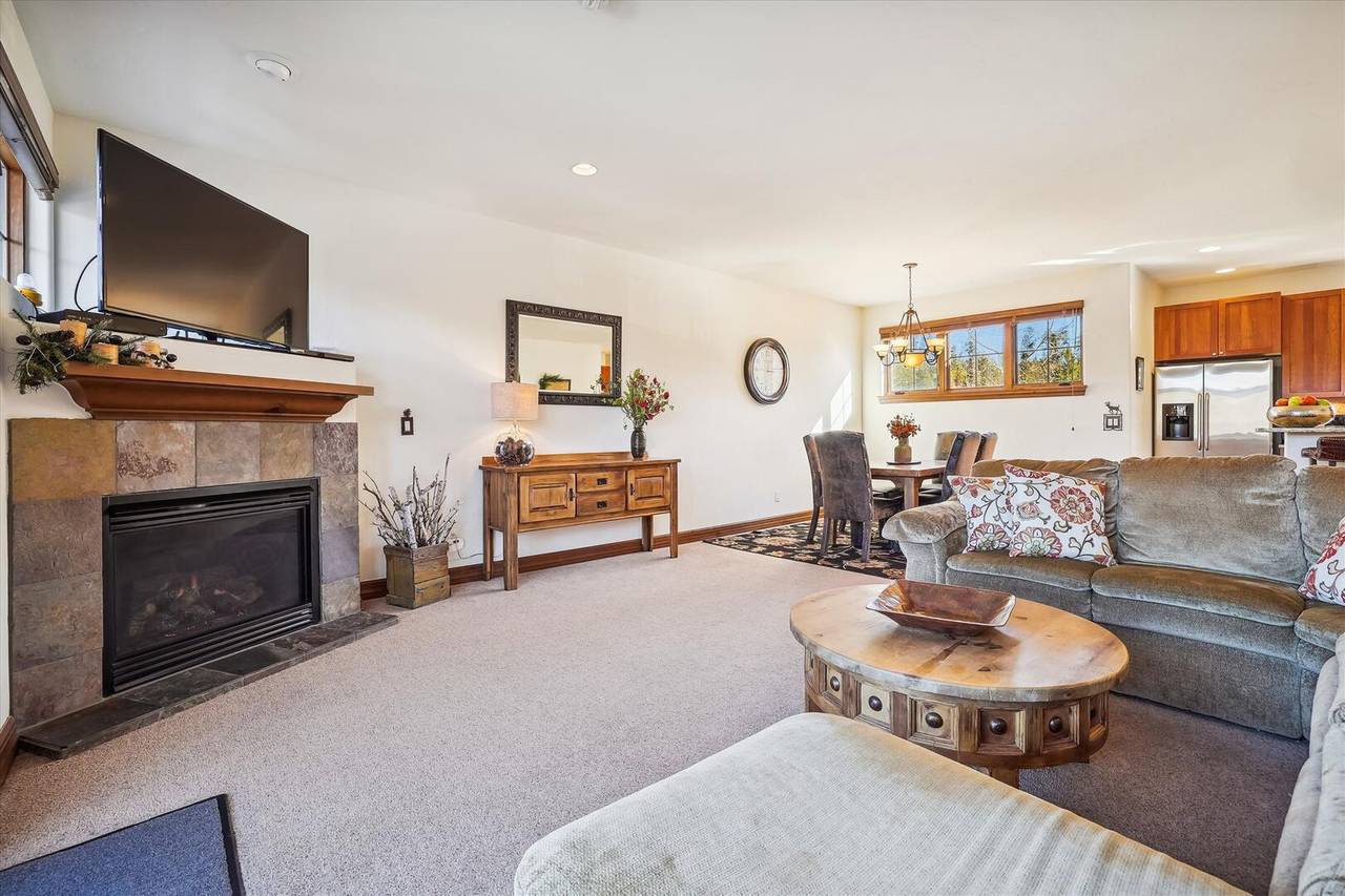 Living Room - Highland Greens 56 - Breckenridge Vacation Rental Living Room - Highland Greens 56 - Breckenridge Vacation Rental