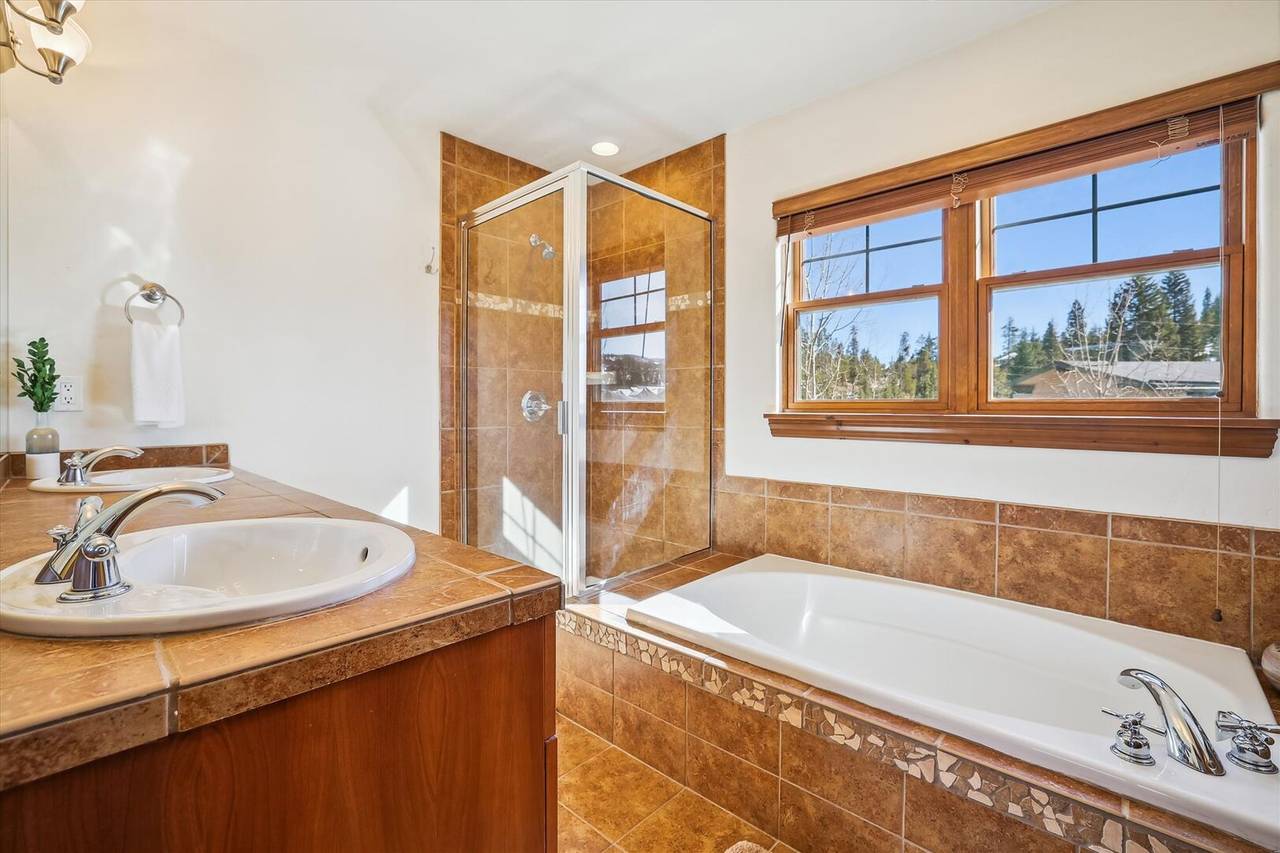 Bathroom - Highland Greens 56 - Breckenridge Vacation Rental Bathroom - Highland Greens 56 - Breckenridge Vacation Rental