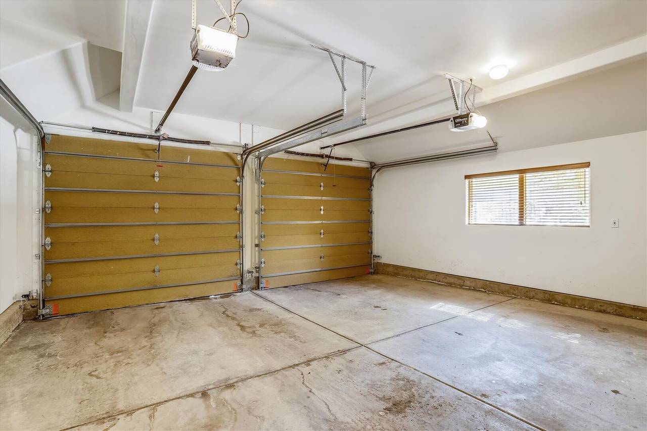 Garage - Highland Greens 71 - Breckenridge Vacation Rental Garage - Highland Greens 71 - Breckenridge Vacation Rental