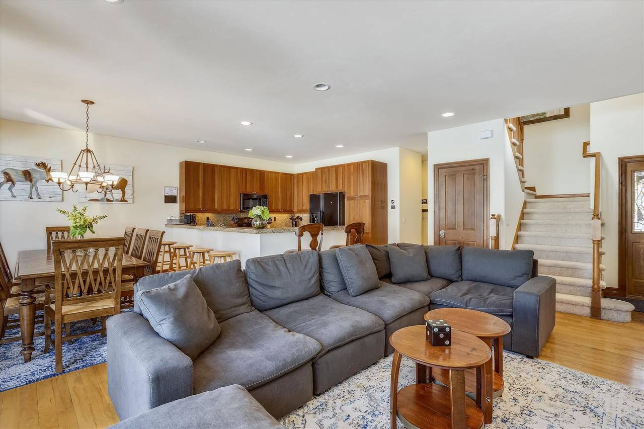 Living Area - Highland Greens 71 - Breckenridge Vacation Rental Living Area - Highland Greens 71 - Breckenridge Vacation Rental