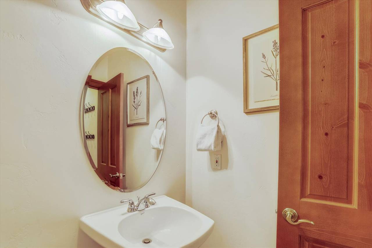 Bathroom - Highland Greens 71 - Breckenridge Vacation Rental Bathroom - Highland Greens 71 - Breckenridge Vacation Rental