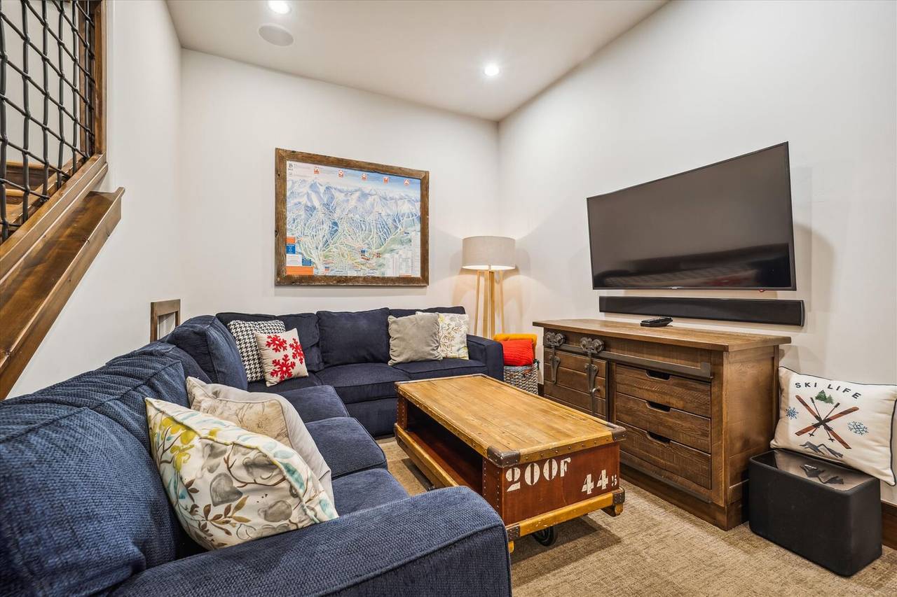 Living Area - Highwoods at Shock Hill - Breckenridge Vacation Rental Living Area - Highwoods at Shock Hill - Breckenridge Vacation Rental