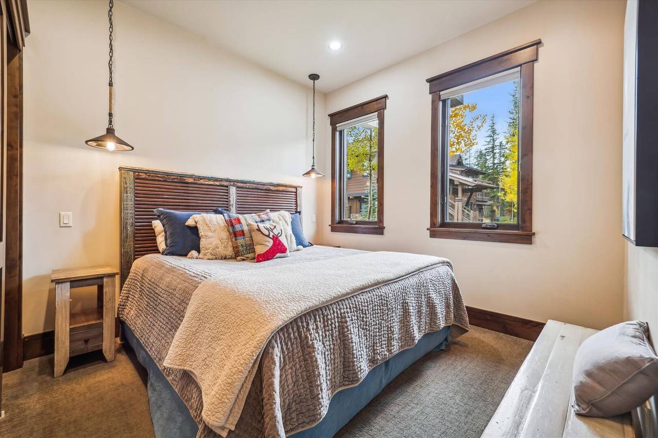 Bedroom - Highwoods at Shock Hill - Breckenridge Vacation Rental Bedroom - Highwoods at Shock Hill - Breckenridge Vacation Rental