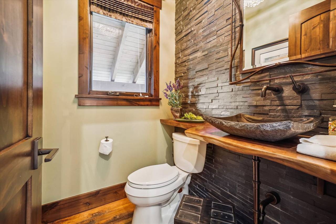 Bathroom - Highwoods at Shock Hill - Breckenridge Vacation Rental Bathroom - Highwoods at Shock Hill - Breckenridge Vacation Rental