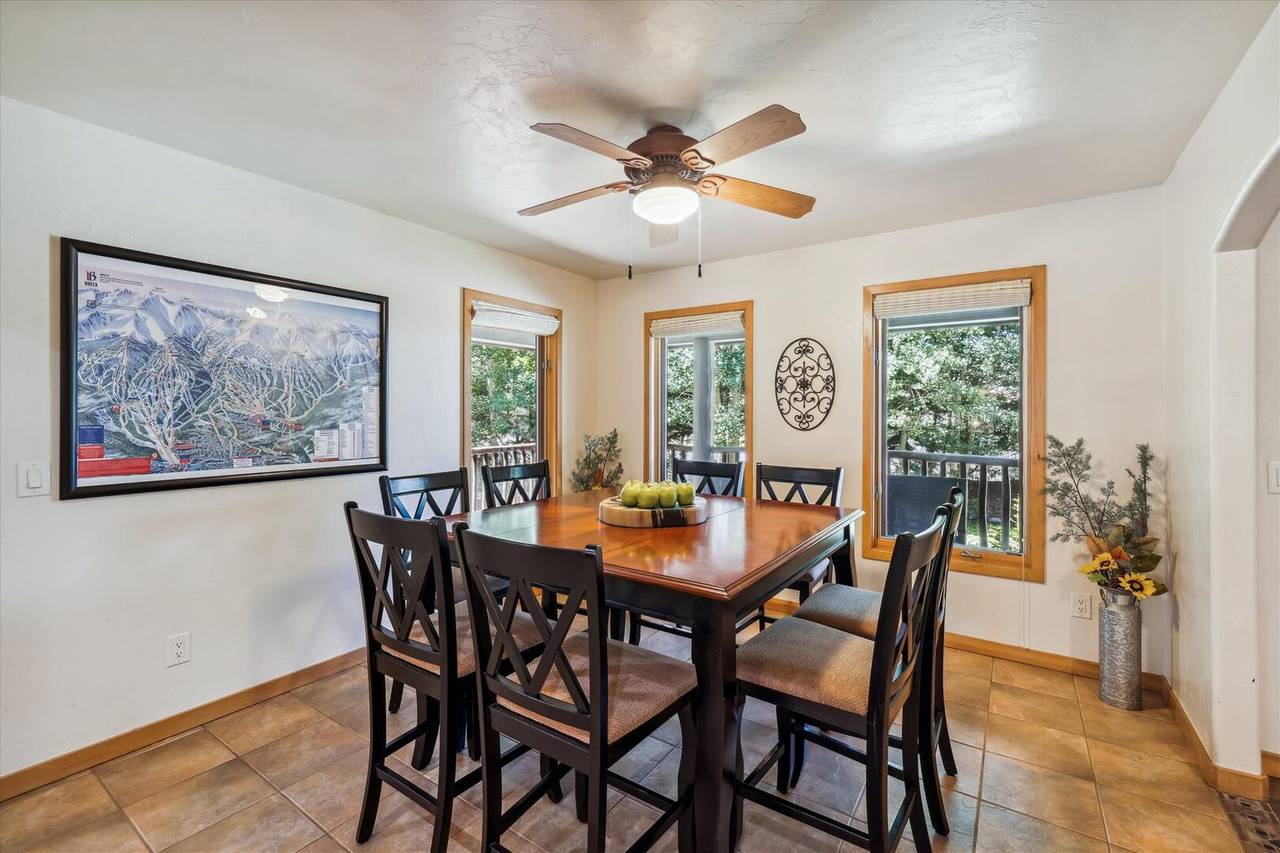 Dining Area - Legend Lake Lookout - Silverthorne Vacation Rental Dining Area - Legend Lake Lookout - Silverthorne Vacation Rental