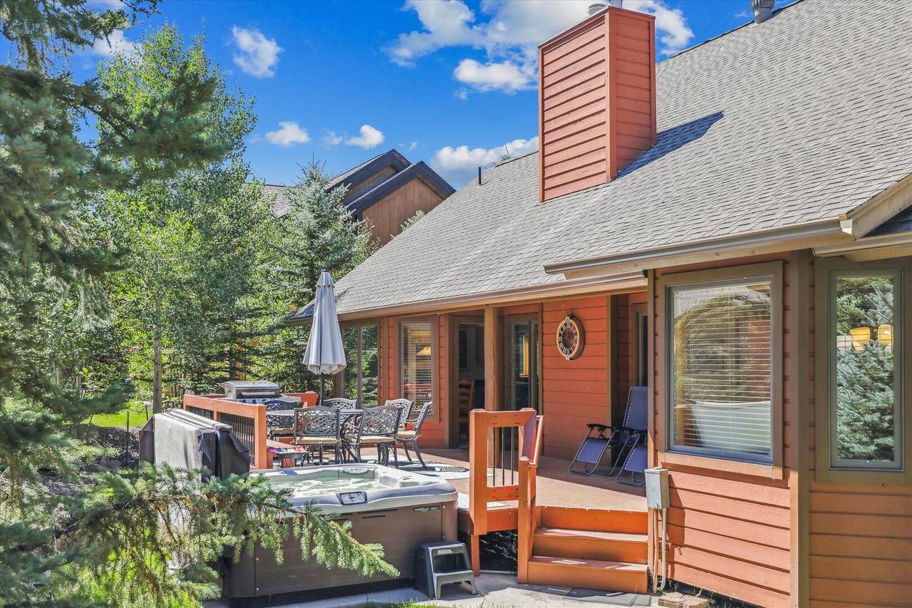 Deck - Legend Lake Lookout - Silverthorne Vacation Rental Deck - Legend Lake Lookout - Silverthorne Vacation Rental