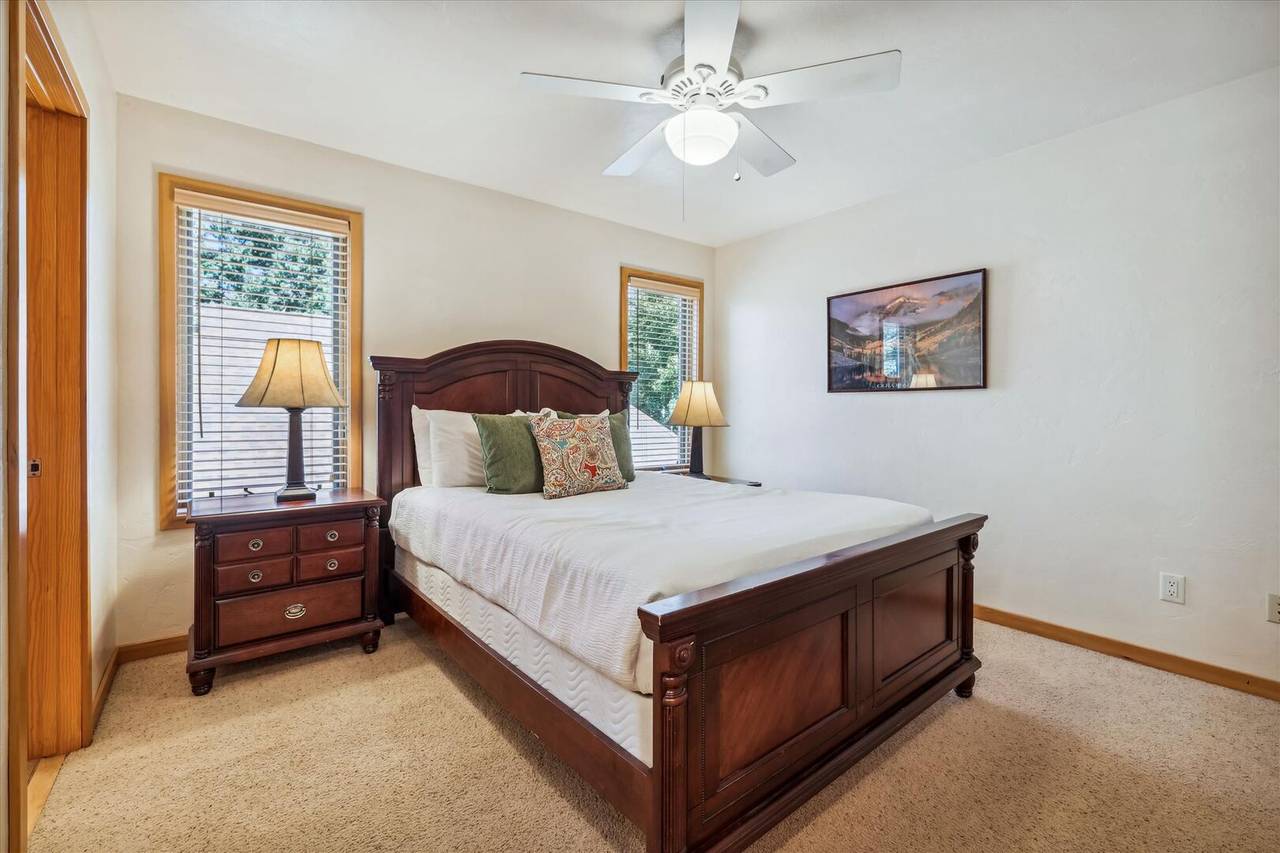 Bedroom - Legend Lake Lookout - Silverthorne Vacation Rental Bedroom - Legend Lake Lookout - Silverthorne Vacation Rental