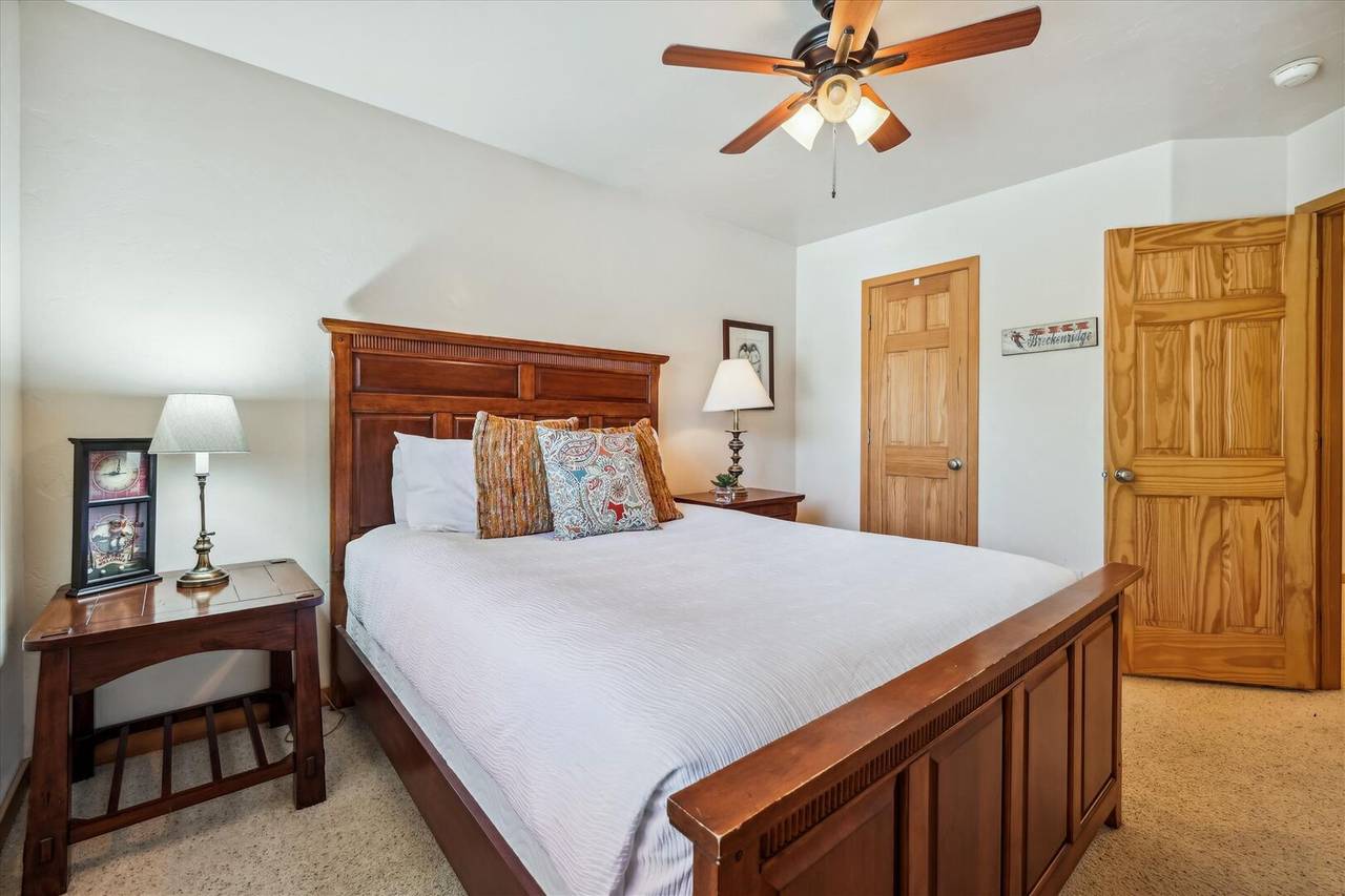 Bedroom - Legend Lake Lookout - Silverthorne Vacation Rental Bedroom - Legend Lake Lookout - Silverthorne Vacation Rental