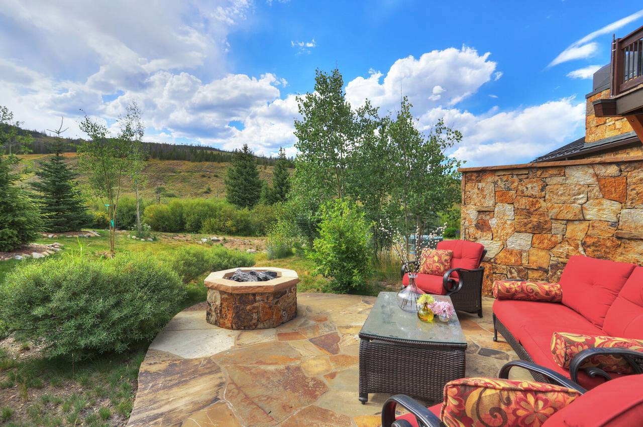 Patio - Lone Star Lodge - Breckenridge Vacation Rental Patio - Lone Star Lodge - Breckenridge Vacation Rental