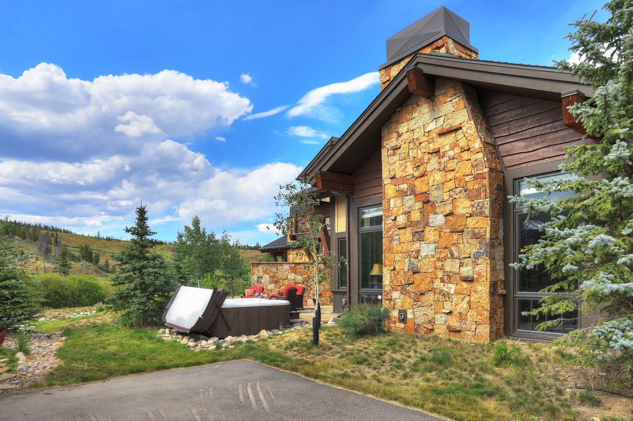 Exterior - Lone Star Lodge - Breckenridge Vacation Rental Exterior - Lone Star Lodge - Breckenridge Vacation Rental