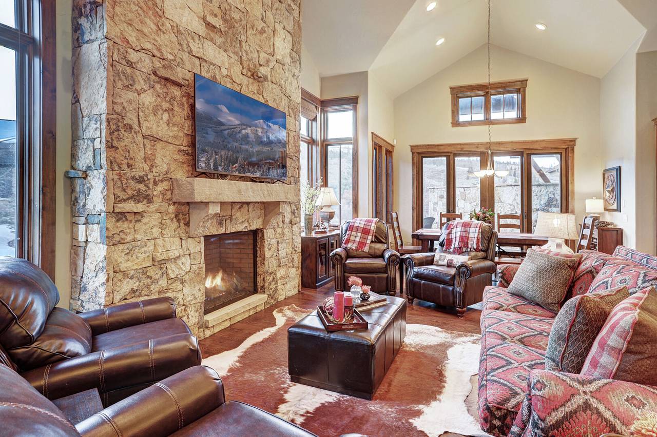 Living Area - Lone Star Lodge - Breckenridge Vacation Rental Living Area - Lone Star Lodge - Breckenridge Vacation Rental