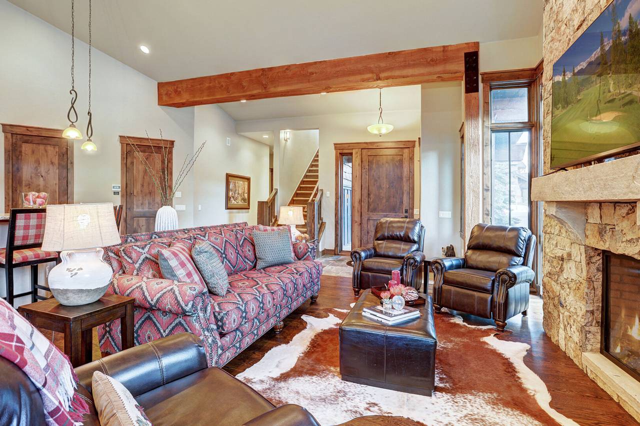 Living Area - Lone Star Lodge - Breckenridge Vacation Rental Living Area - Lone Star Lodge - Breckenridge Vacation Rental