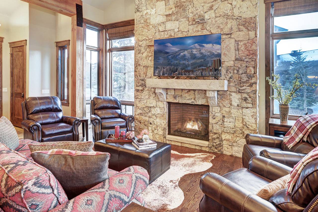 Living Area - Lone Star Lodge - Breckenridge Vacation Rental Living Area - Lone Star Lodge - Breckenridge Vacation Rental