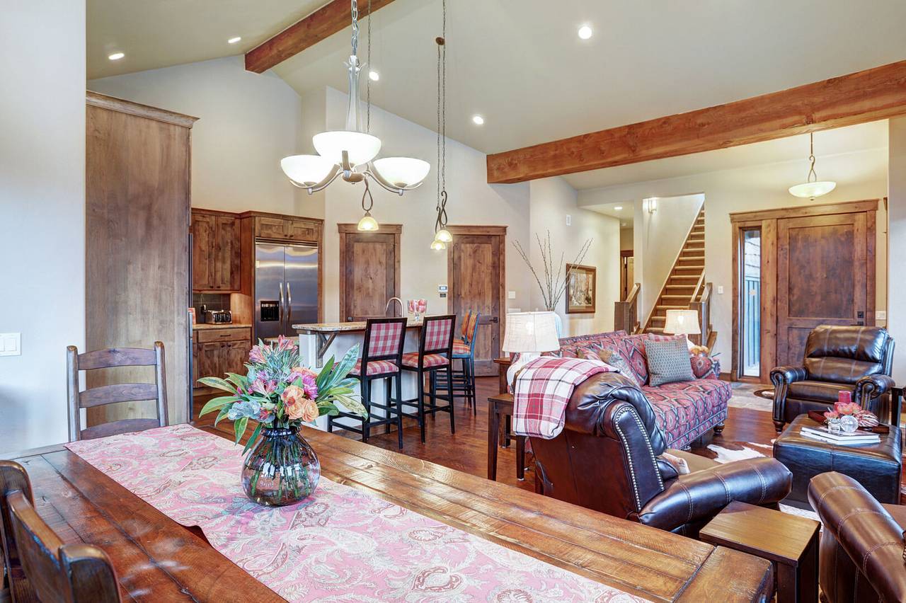 Dining Area - Lone Star Lodge - Breckenridge Vacation Rental Dining Area - Lone Star Lodge - Breckenridge Vacation Rental