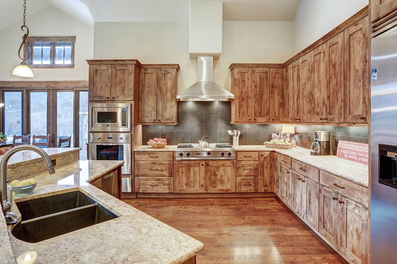 Kitchen - Lone Star Lodge - Breckenridge Vacation Rental Kitchen - Lone Star Lodge - Breckenridge Vacation Rental
