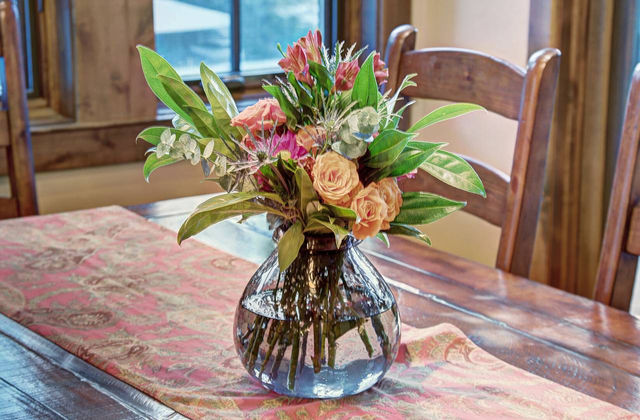 Dining Area - Lone Star Lodge - Breckenridge Vacation Rental Dining Area - Lone Star Lodge - Breckenridge Vacation Rental