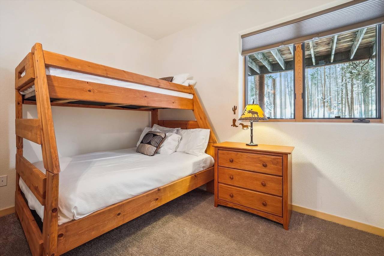 Bedroom - Lupine Chalet - Frisco Vacation Rental Bedroom - Lupine Chalet - Frisco Vacation Rental