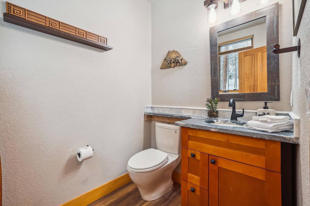 Bathroom - Lupine Chalet - Frisco Vacation Rental Bathroom - Lupine Chalet - Frisco Vacation Rental
