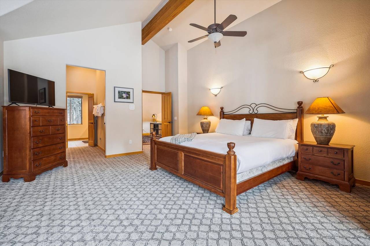 Bedroom - Lupine Chalet - Frisco Vacation Rental Bedroom - Lupine Chalet - Frisco Vacation Rental